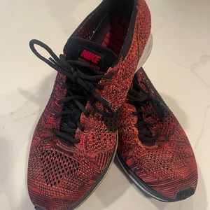 Nike Flyknit racers